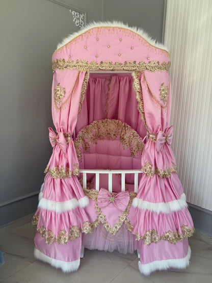 Lunoria Ahşap Beşik Ve Nevresim Süsleme Pembe Gold Renk